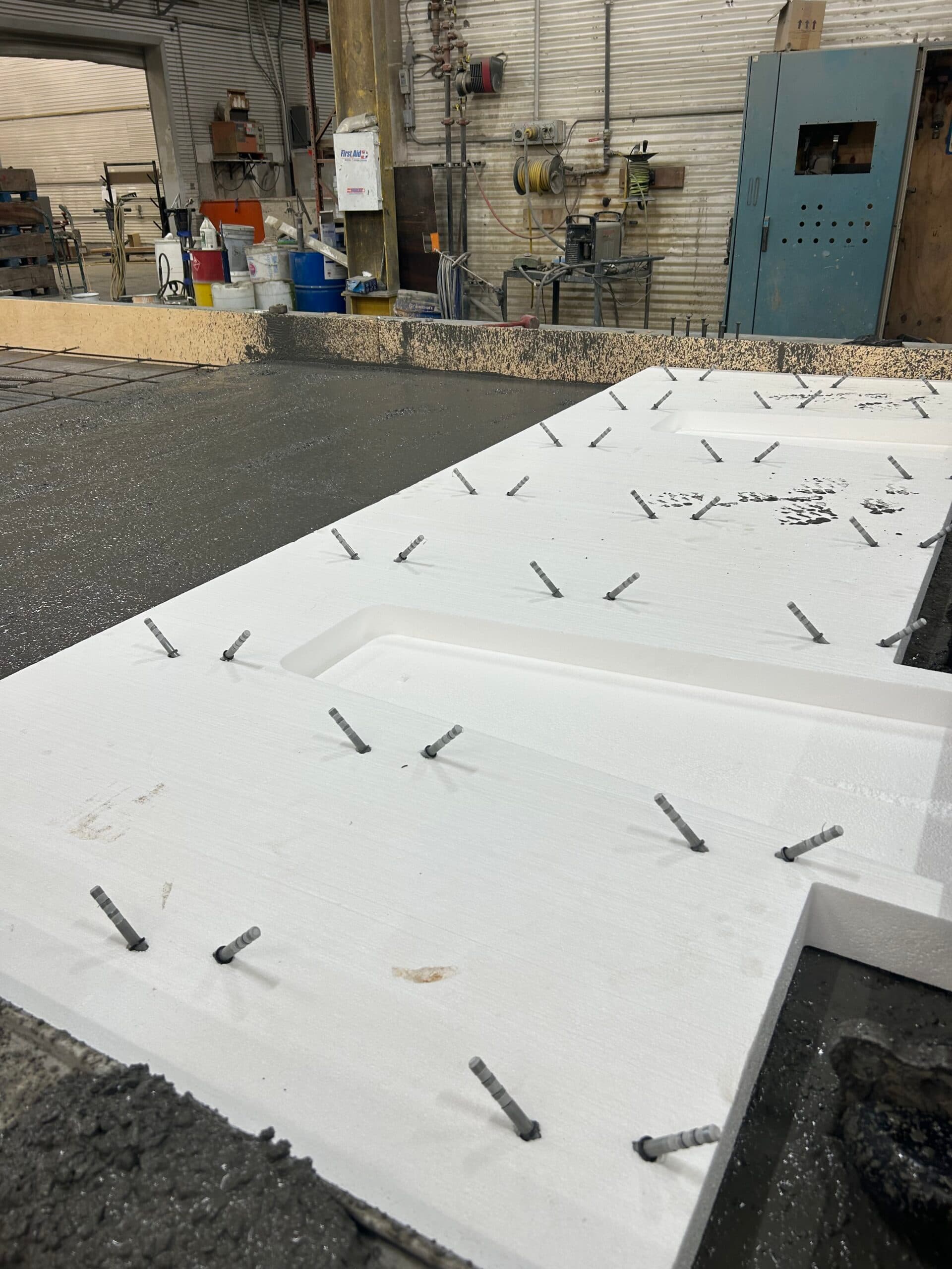 X-Pin insulation connector in a concrete sandwich panel